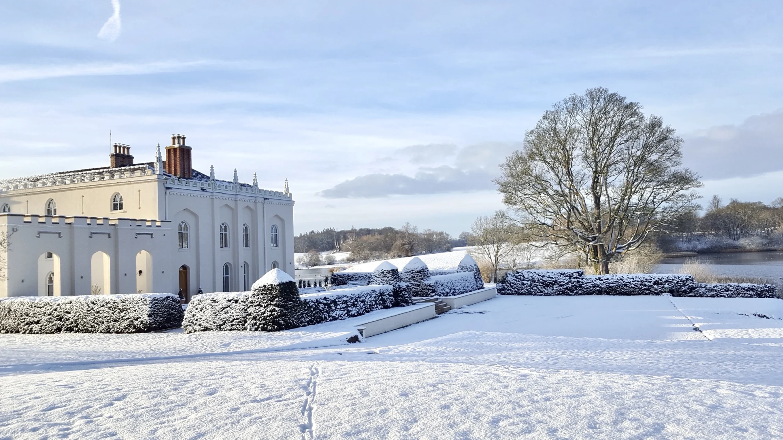 North_wing_in_snow_combermere