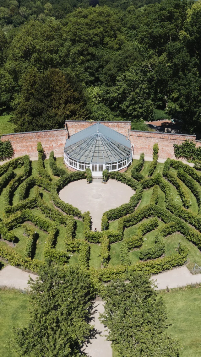 In this month’s Gardener’s View, Head Gardener John, takes you behind the scenes as winter planting begins here at Combermere Abbey.

With over 400 young yews being carefully placed to form a new low hedge to complete the unique design of the Fruit Tree Maze in the Walled Garden, John explains how keeping their roots protected and moist is key to ensuring they thrive.

It’s a fascinating look at the quiet, seasonal work that shapes the gardens you love here at Combermere. Whether you’re visiting for a first look before booking a wedding or already have one planned in 2026, or coming to a garden open day, you will wander past this newly planted parterre as it begins to settle into its new home.

#CombermereAbbey #GardenersView #HeadGardener #WinterGardening #BareRootPlanting