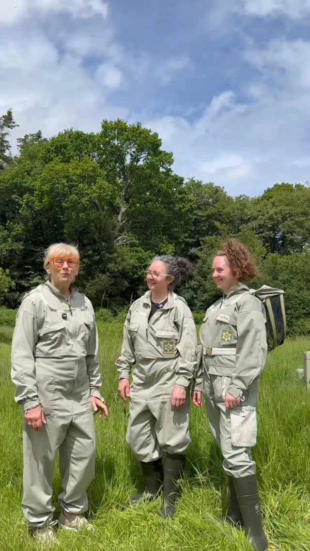 For this edition of Local Heroes, Sarah meets up with Border Honey, where mother and daughter duo Ros and Nicky are helping shape the future of British beekeeping.  Sarah gets a bee-keeping lesson with an eye on keeping them calm!!

Their connection with Combermere Abbey goes back years, when they first brought hives to the estate to help pollinate our fruit tree maze. Our organic status is a perfect fit and since then Sarah has supported and watched their journey as the business has grown, and, of course, regularly sampled their delicious honey along the way!

Today, @border_honey manages over 500 production hives, producing 10–15 tonnes of honey each year. Alongside this, they’re leading an exciting queen rearing programme, importing exceptional breeding stock from Denmark while developing strong British bloodlines for future generations of bees.