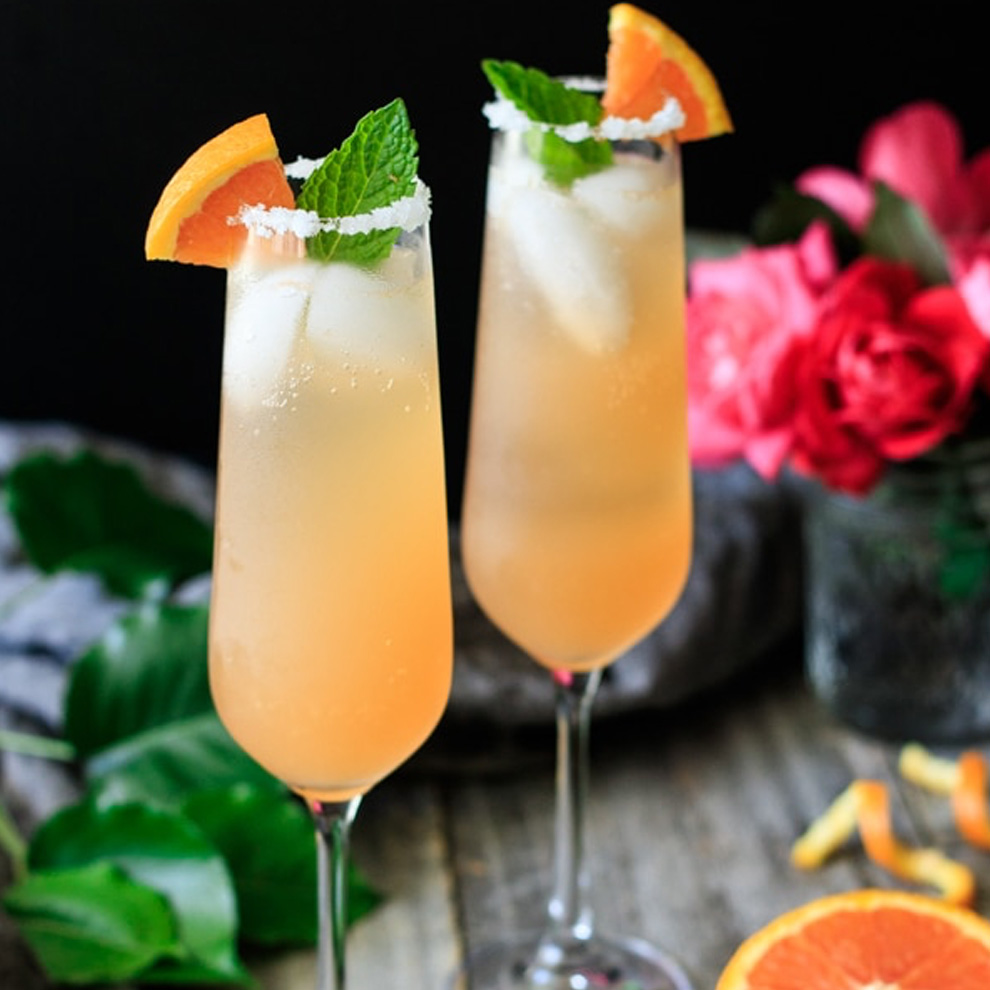 Serve refreshing cocktails for your spring wedding reception at Combermere Abbey